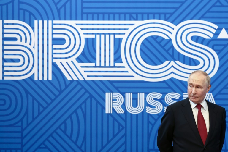 Putin încearcă să rivalizeze cu puterea occidentală cu un summit de profil înalt